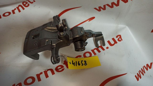 Задний правый суппорт D40015Y50A NISSAN