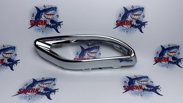 Накладка бампера заднего, правая 2058852321 MERCEDES