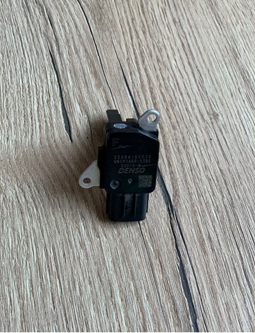 Расходомер воздуха 222040V020 TOYOTA