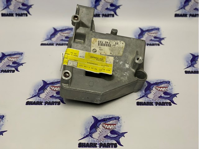 Кронштейн компрессора кондиционера 64551740723 BMW
