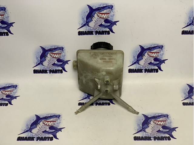 Бачек тормозной жидкости Вольво ХС90