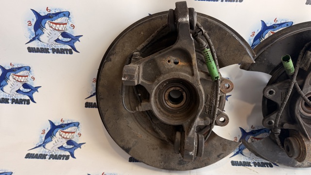 LAND ROVER LR012740 Цапфа задняя правая в наличии Тернополь