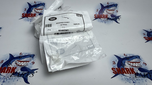 LR028939 LAND ROVER Пистон (клип) крепления молдинга двери купить в Днепр