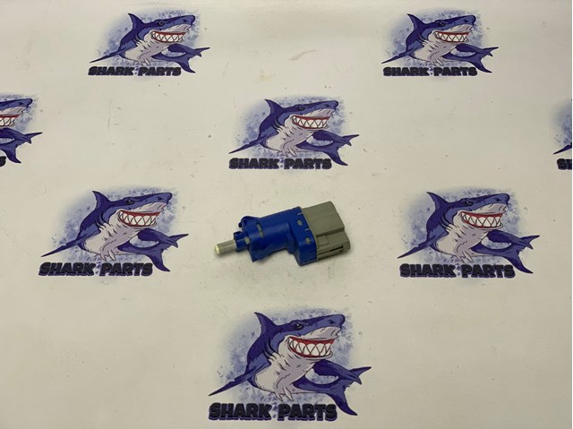 Лягушка стоп сигнала LR032955 LAND ROVER