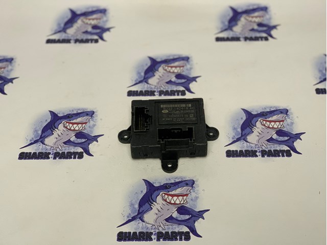 Блок комфорта передней двери LR044070 LAND ROVER