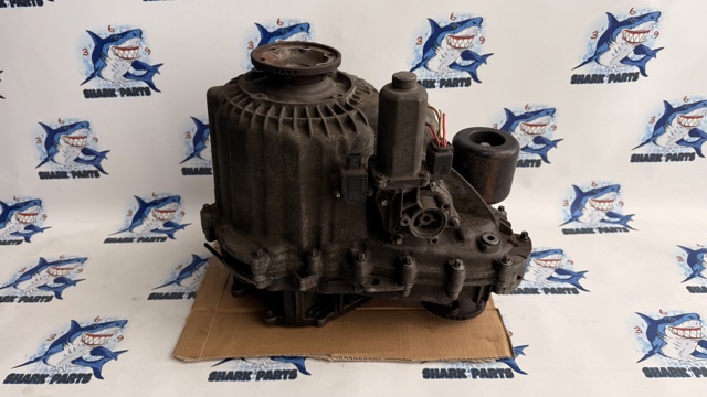 Делитель передач LR049160 LAND ROVER