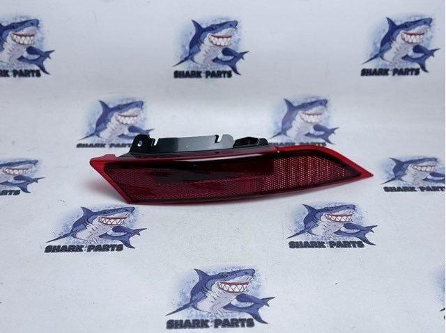 Противотуманнка задняя, правая LR082083 LAND ROVER
