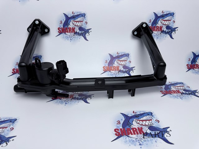 LR122710 LAND ROVER Шланг (патрубок) системы охлаждения купить в Винница