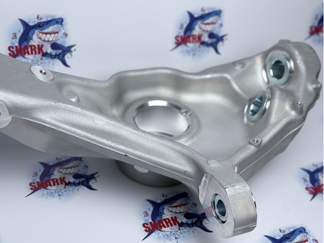 LR146343 LAND ROVER Цапфа передняя левая купить в Одесса