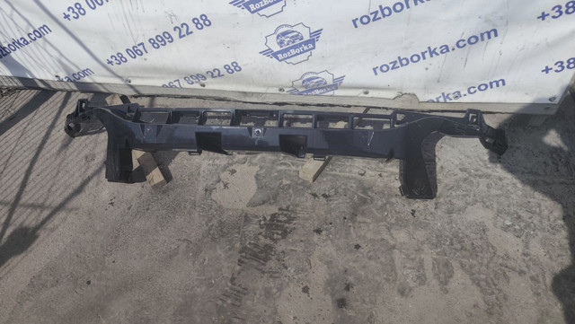 FORD 1545786 Кронштейн бампера переднего центральный в наличии Полтава