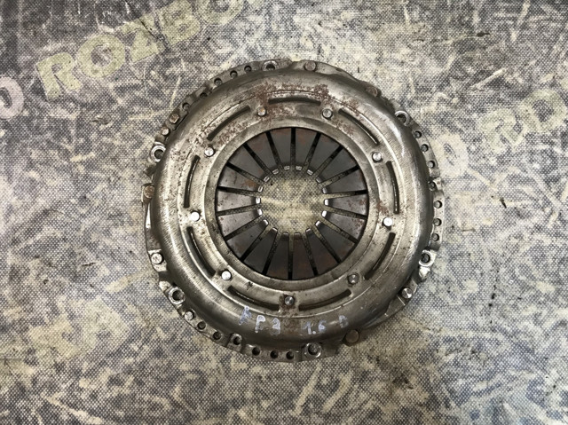 FORD AV617563CB Корзина сцепления в наличии Ужгород