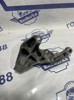 Кронштейн коробки перемикання передач 1.6 hdi ford focus mk3 (11-14) AV617M125AA