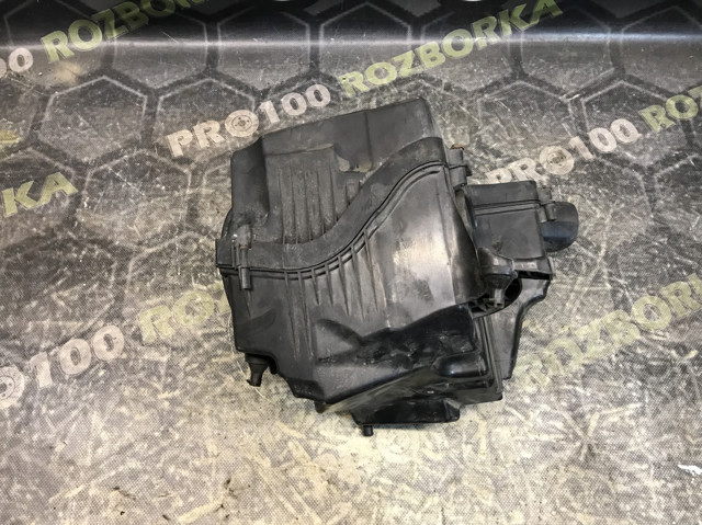 AV619600BE FORD Корпус воздушного фильтра купить в Сумы