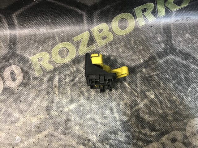 FORD BM5116A770AB Ручка открывания капота в наличии Ужгород