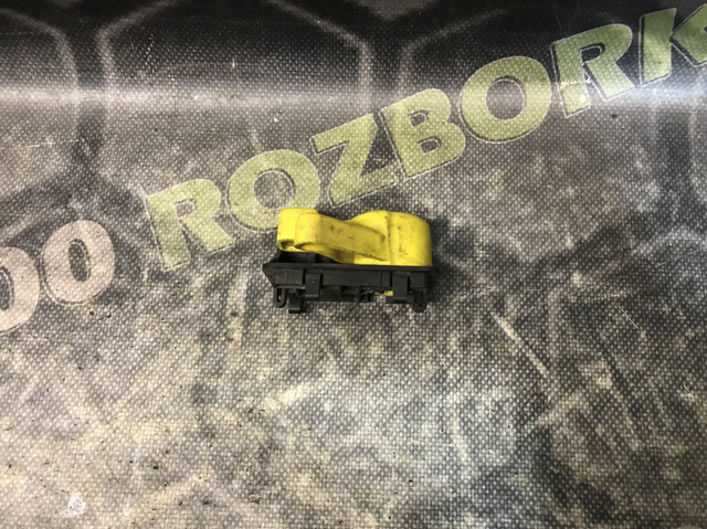 BM5116A770AB Ручка открывания капота купить Ирпень