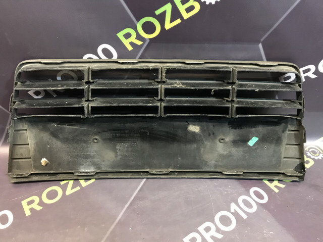 BM5117K945E FORD Решетка бампера переднего центральная купить в Ужгород