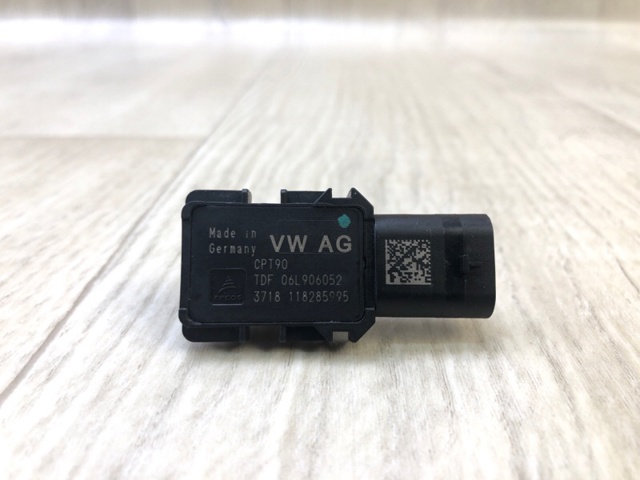 Датчик давления трубки вторичного воздуха 06L906052 VAG