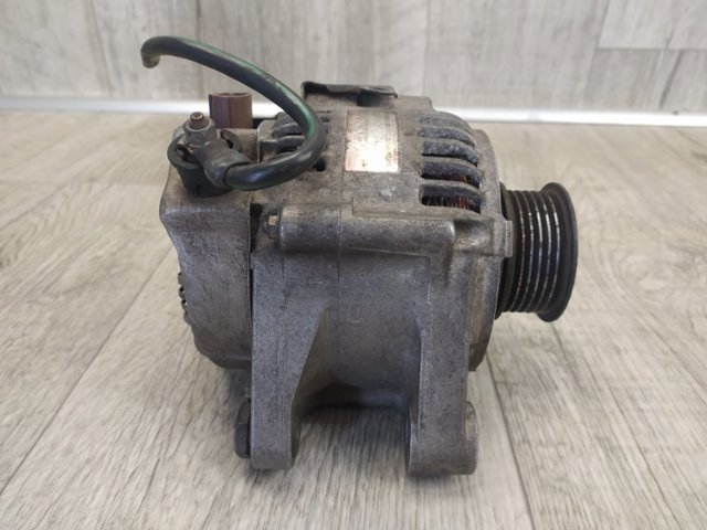 Генератор автомобильный Toyota Camry 4