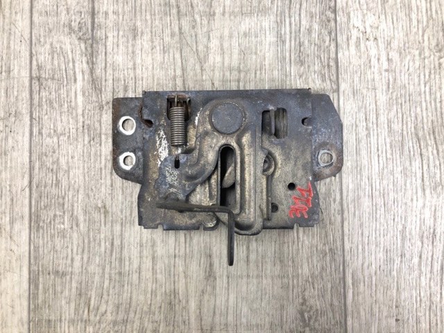 Замок крышки капота 5908A055 MITSUBISHI