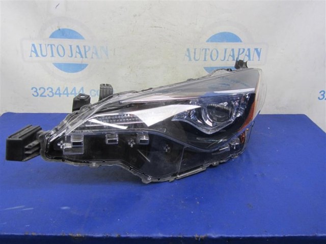 Блок фара левая Lexus RX 330/350