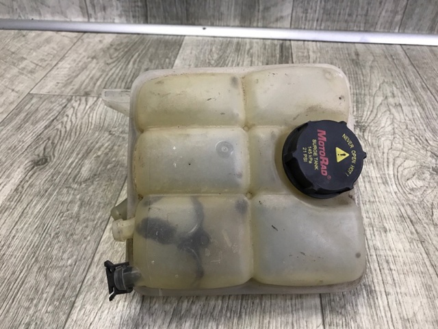 Крышка расширительного бачка Форд Cи-Макс