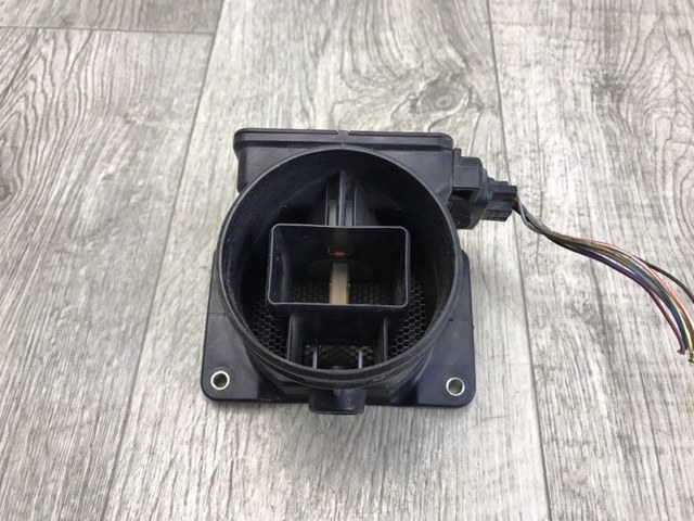 Датчик воздуха на впуске Митсубиси Спэйс-Стар