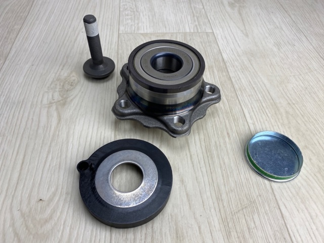 VKBA6762 SKF Ступица задняя купить в Украина