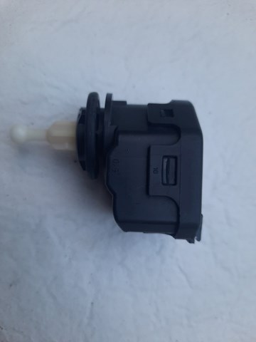 VAG 1J0941295C Корректор фары в наличии Тернополь