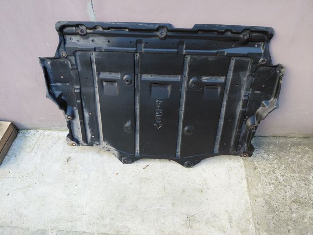 748N33NA0A NISSAN Защита днища, средняя часть купить в Житомир