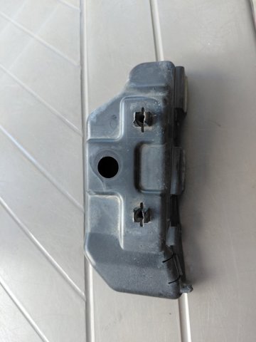 Кронштейн усилителя переднего бампера 865132F500 HYUNDAI