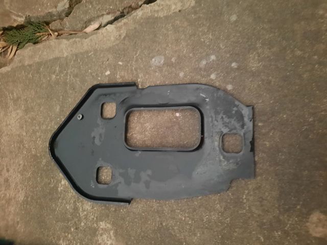VAG 8R0805499 в наличии Тернополь