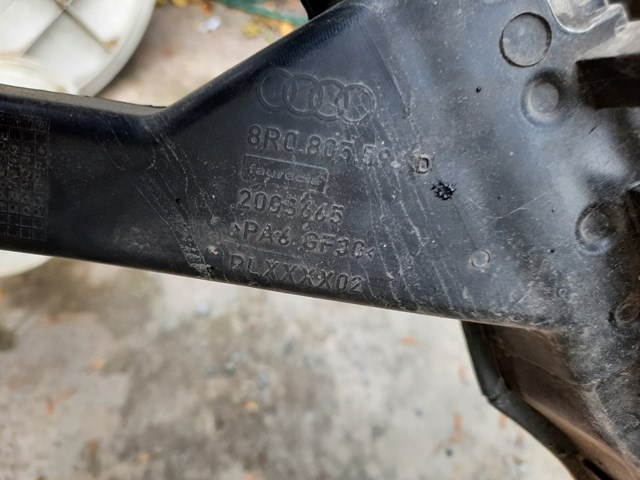 8R0805594 VAG Рамка радиатора купить в Львов