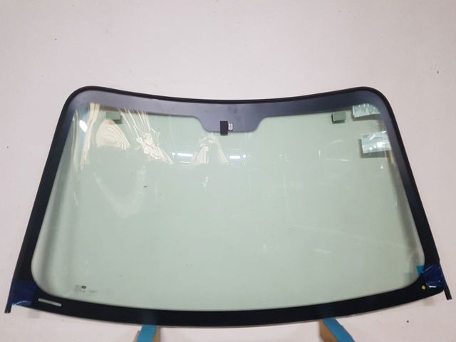 Переднее стекло 7028AGSVW MARKET (OEM)