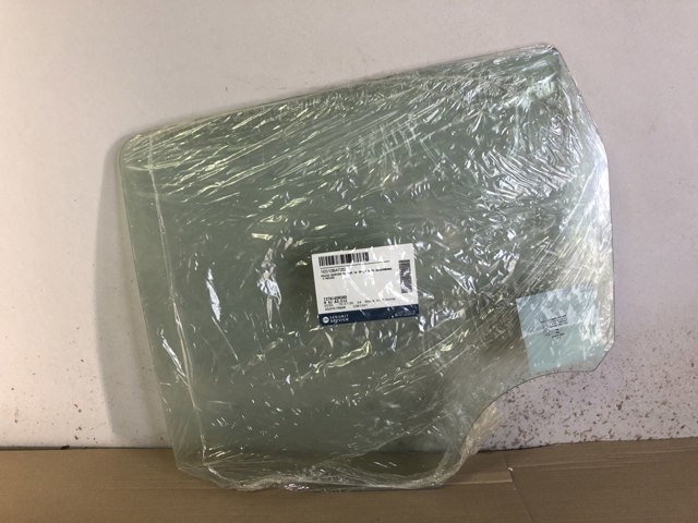 Стекло заднее левое 7276LGSR5RD SEKURIT