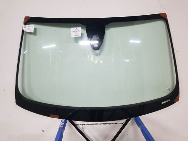 Переднее стекло 8596AGACMVWZ2W PILKINGTON