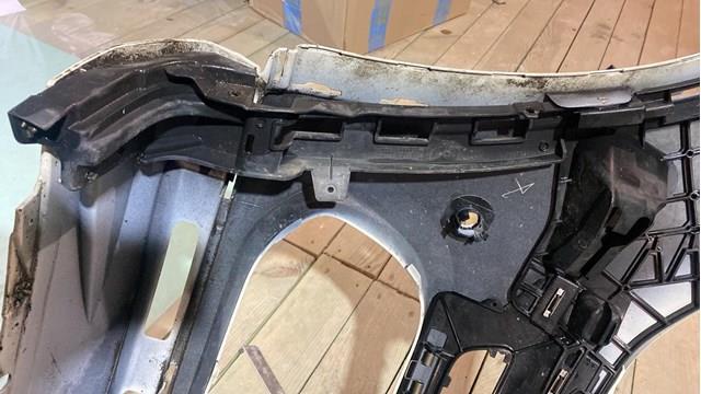MERCEDES A1568851821 Кронштейн бампера переднего правый в наличии Харьков