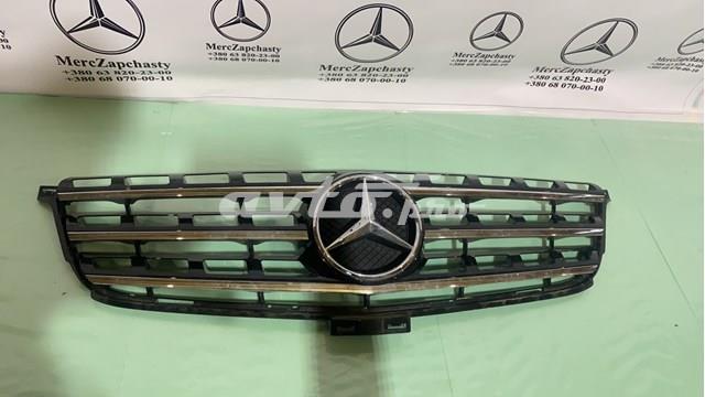 Облицовка радиатора A1668801085 MERCEDES
