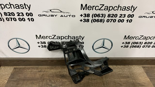 Левый кронштейн крепления бампера заднего A1668850265 MERCEDES