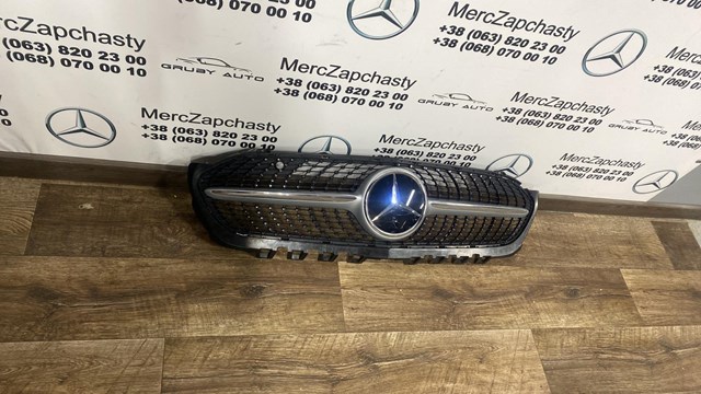 Решітка радіатора A1778806803 Mercedes