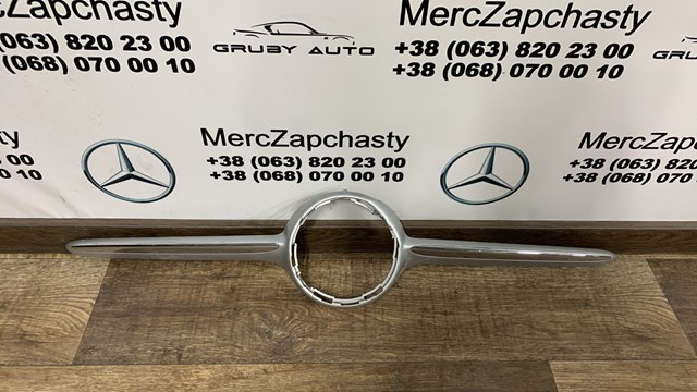 Молдинг решітки радіатора A1778880300 Mercedes