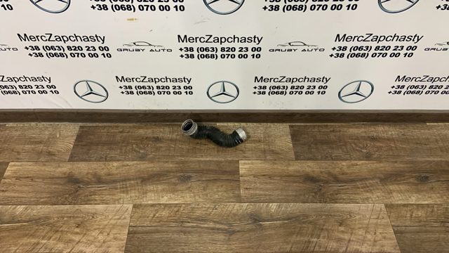 Шланг/патрубок интеркуллера A2035281082 MERCEDES