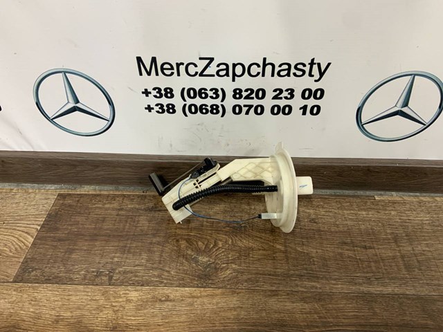 Датчик рівня палива в баку, лівий A2044700694 Mercedes