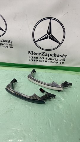 Ручка правой двери наружная A2047601470 MERCEDES