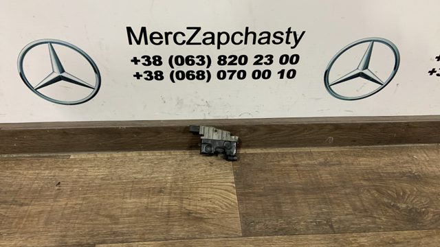 Замок крышки капота A2128800160 MERCEDES