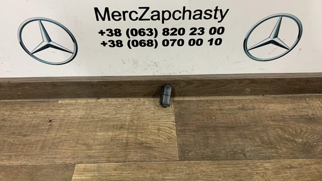 Блок кнопок центральной консоли A2129054900 MERCEDES