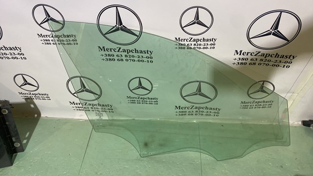 Стекло передней правой двери A2137250210 MERCEDES