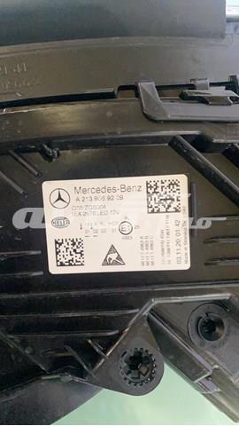 Вставка фары правой A2139069209 MERCEDES