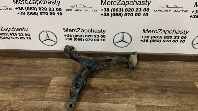 Рычаг передней подвески нижний, правый A2513301207 MERCEDES