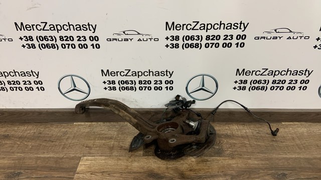 Цапфа - поворотный кулак передний, левый A2513301320 MERCEDES