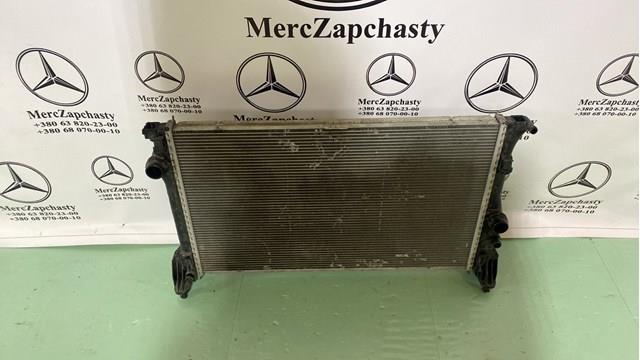 Радіатор охолодження двигуна A4475010001 Mercedes